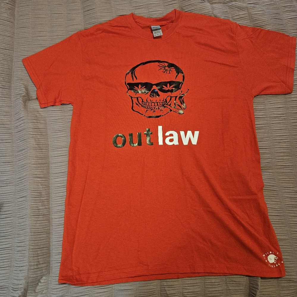 T-shirt new without tags